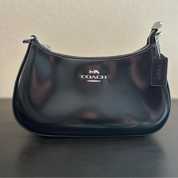 Coach Teri Shoulder Bag Spazzolato Leather - Picture 2 of 5